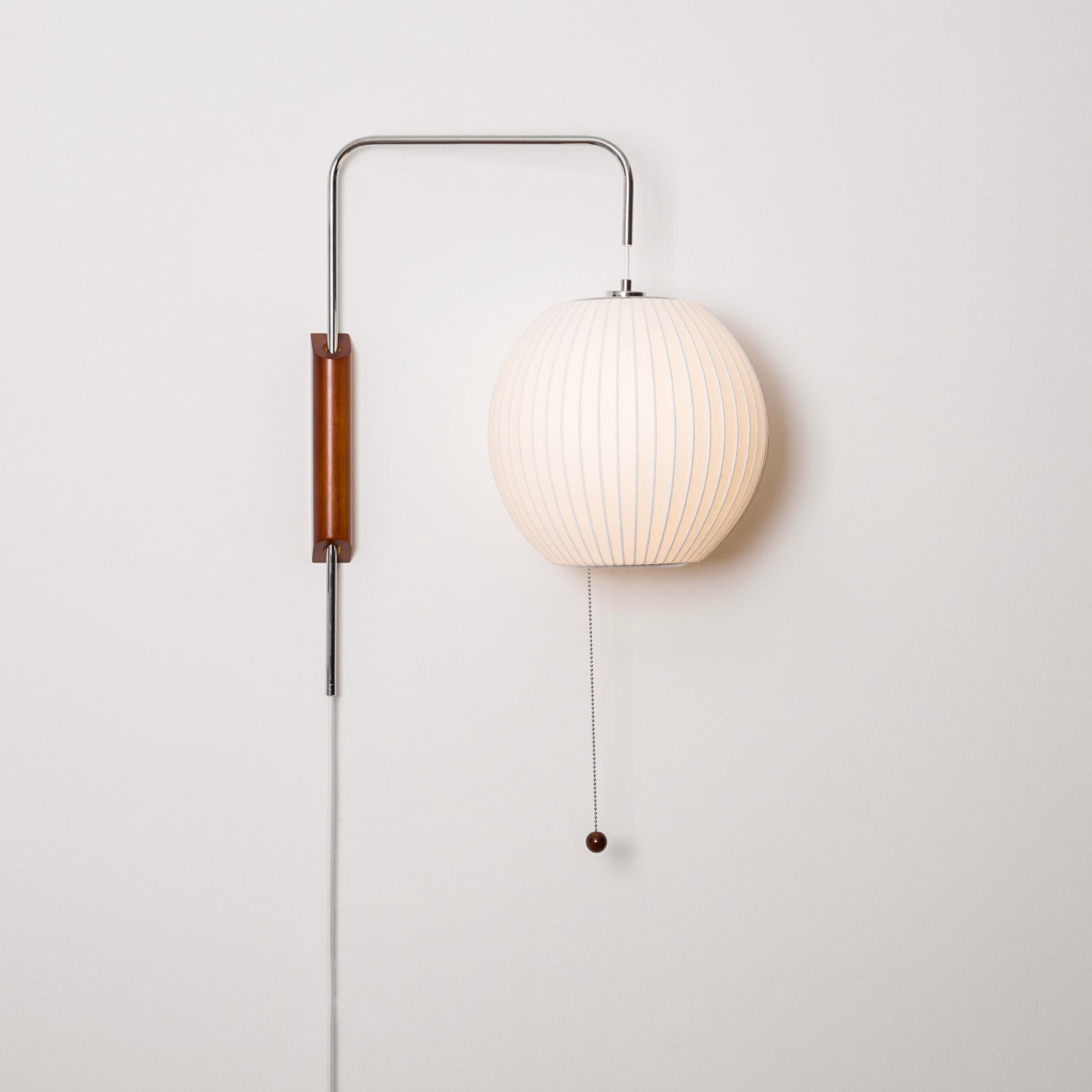 Wandlamp Zijden Kap Walnoot Metaal Wit Woonkamer Slaapkamer | Sansoti
