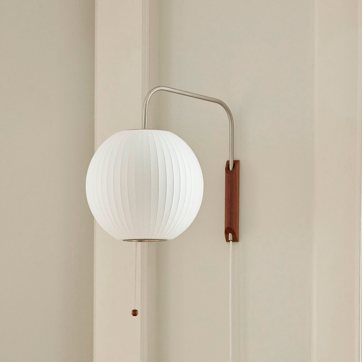 Wandlamp Nelson Bubble Polymeer Staalwire Walnoot Wit Mid-Century E27 4 Vormen Slaapkamer | Sansoti
