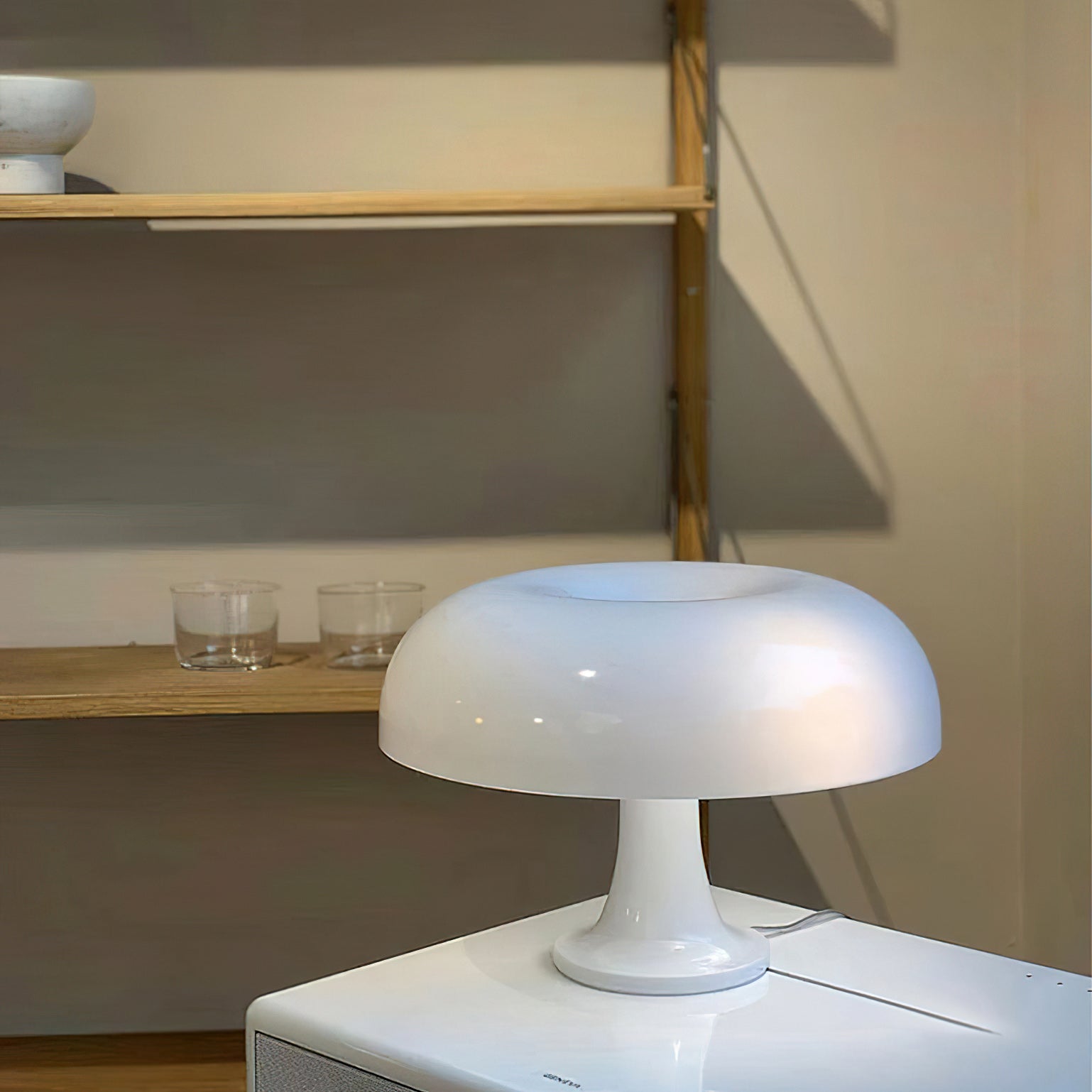 Paddenstoelvormige Tafellamp met 4 Lichtbronnen en Gedimde Retro Sfeer | Sansoti
