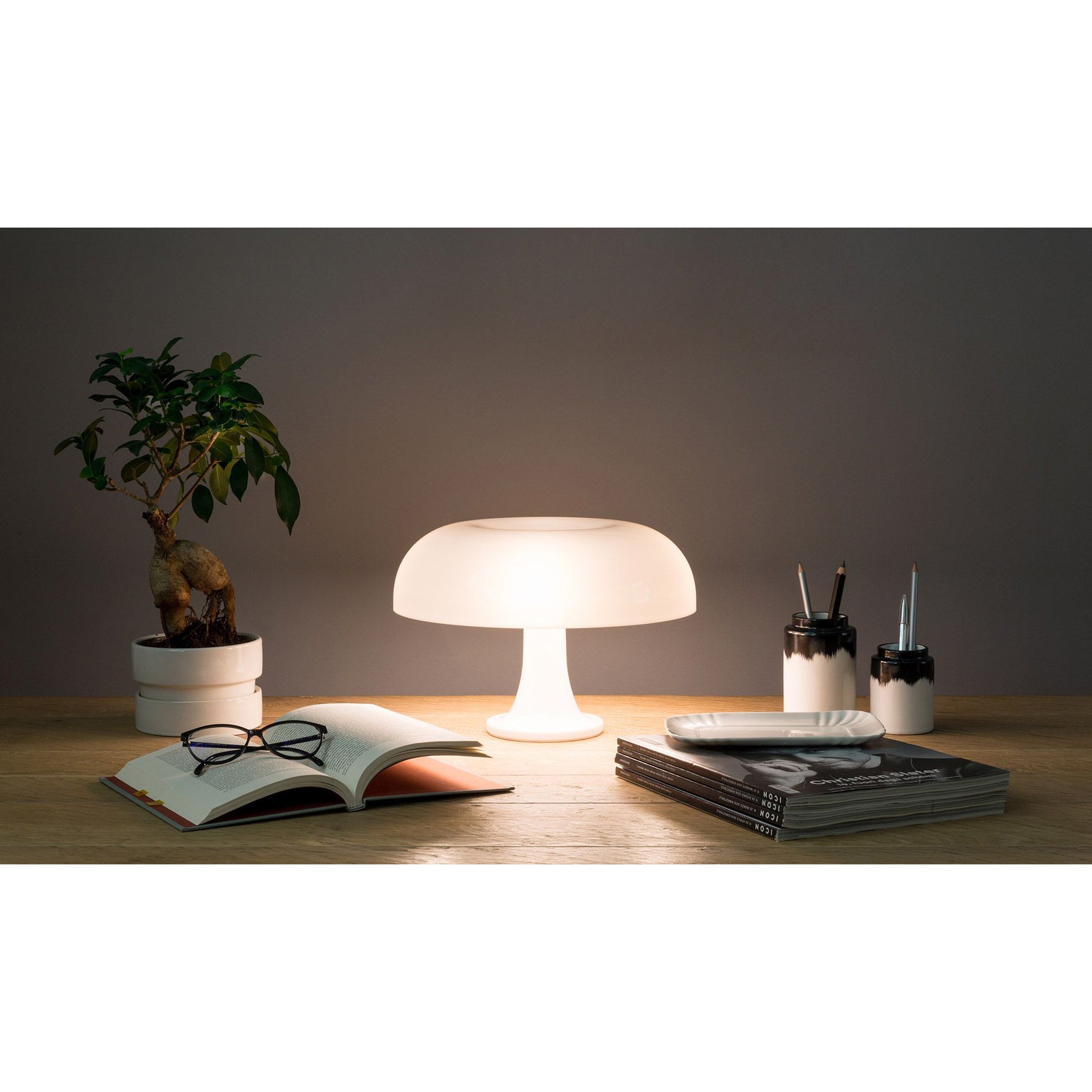 Paddenstoelvormige Tafellamp met 4 Lichtbronnen en Gedimde Retro Sfeer | Sansoti