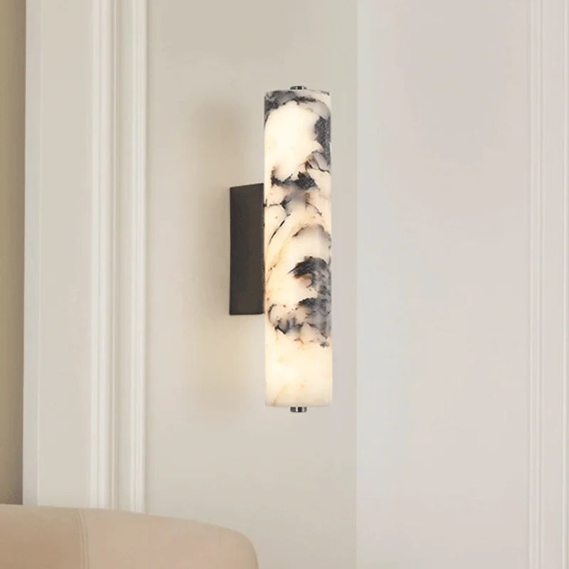 Schmale vertikale Marmor-Wandleuchte LED 28 cm warmweißes Licht Naturstein-Design Flur Schlafzimmer Diele Wohnzimmer | Sansoti