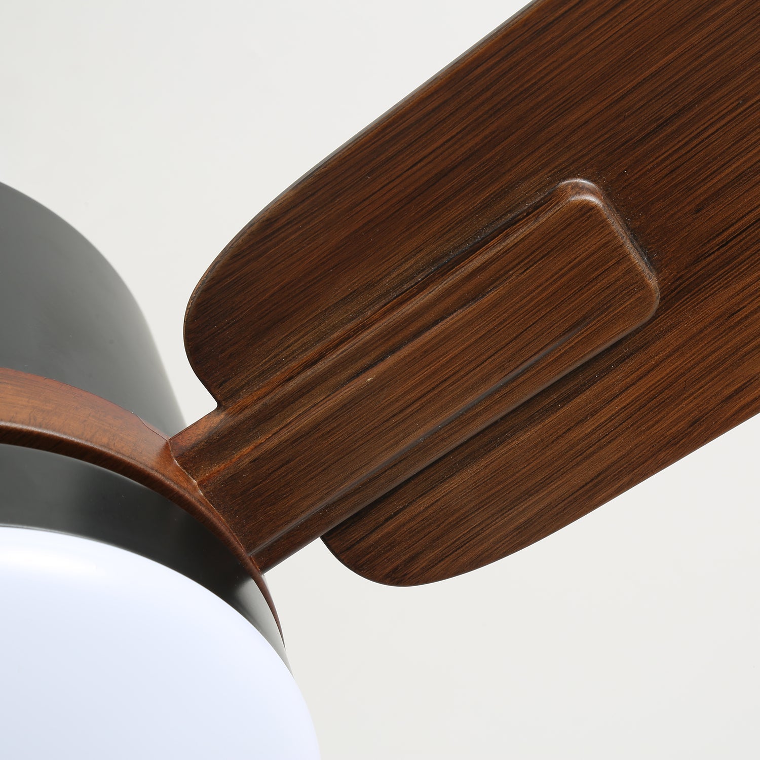 Moderne Plafondventilator met Verlichting — Hout & LED — Afstandsbediening | Sansoti