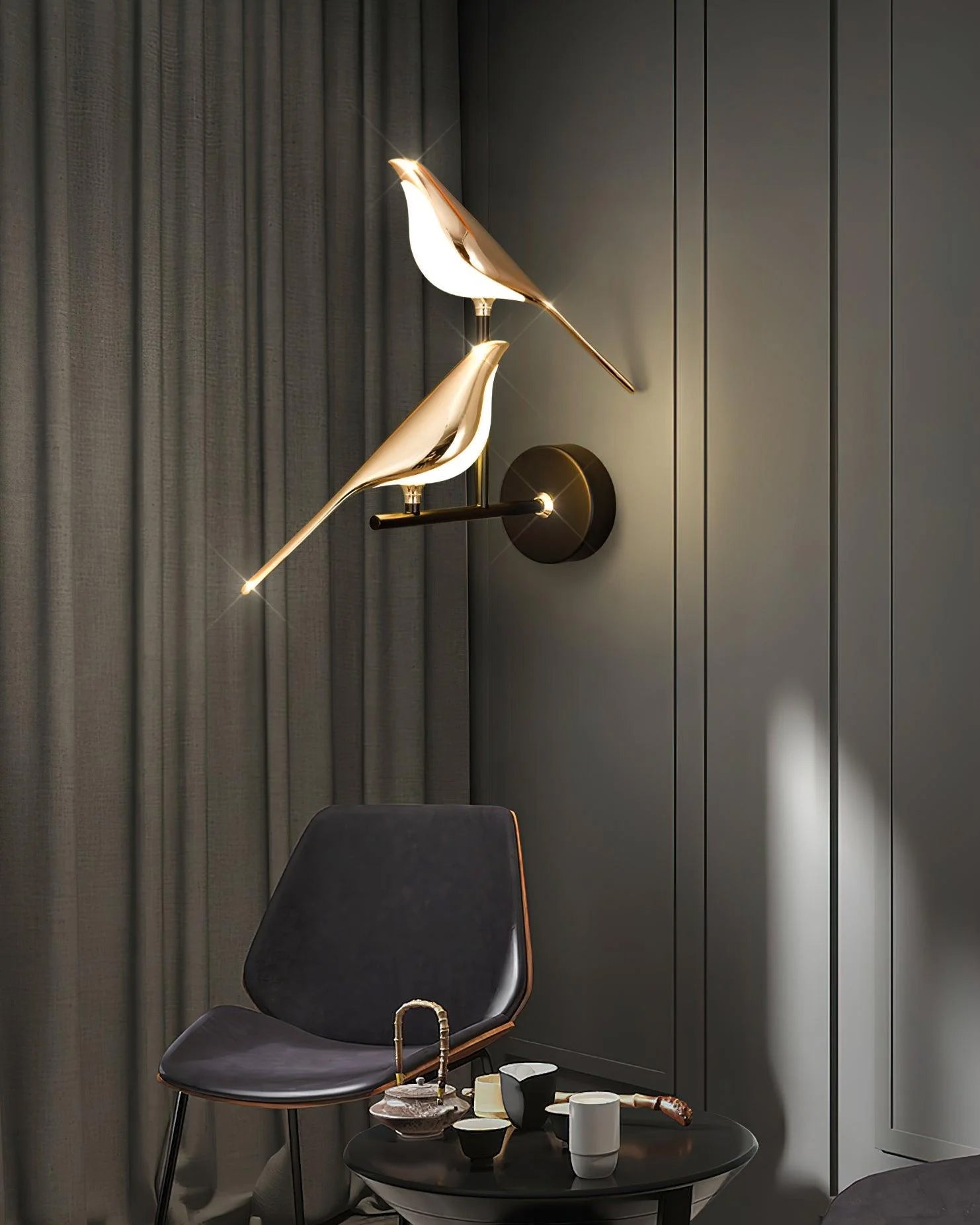 Wandlamp met Vogelmotief en Verstelbare Lamparmen – Zwart & Roségoud Design 1 of 2 Lichtpunten Magnetische Vogel Moderne Decoratieve Verlichting | Sansoti