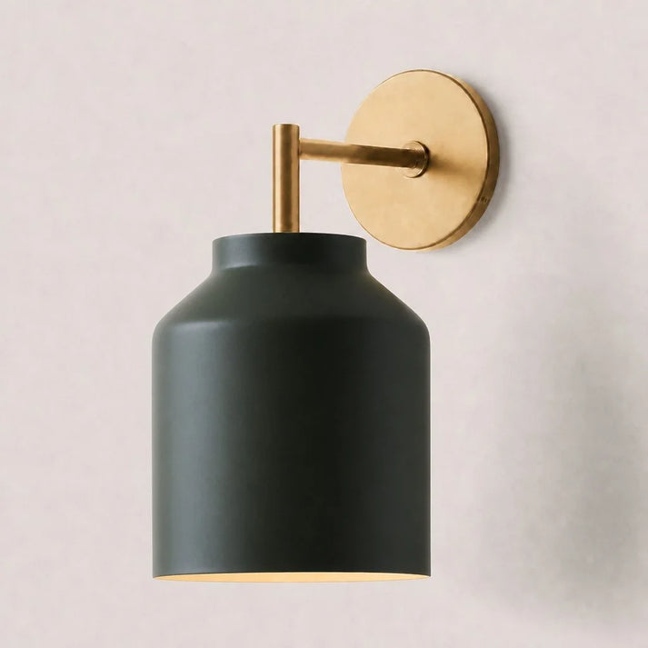 Wandlamp met Melkglazen Kap en Metalen Accenten Minimalistisch Design Sfeerlamp Hal Gang Slaapkamer | Sansoti