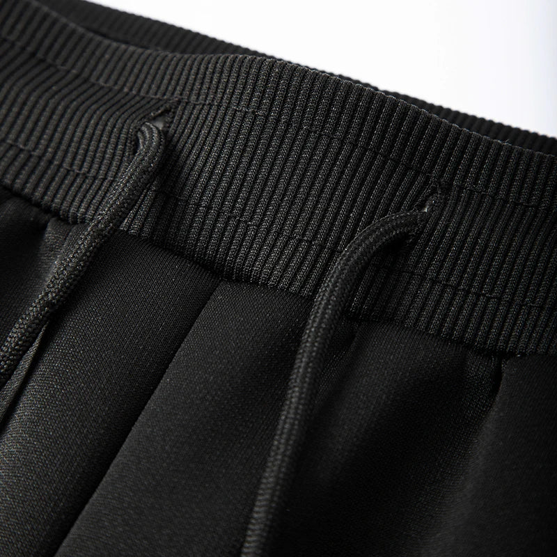 Lined Joggers with Sherpa Inner Lining, Winter Pants, Fleece, Zippered Pockets, Elastic Waist, Comfort | Sansoti