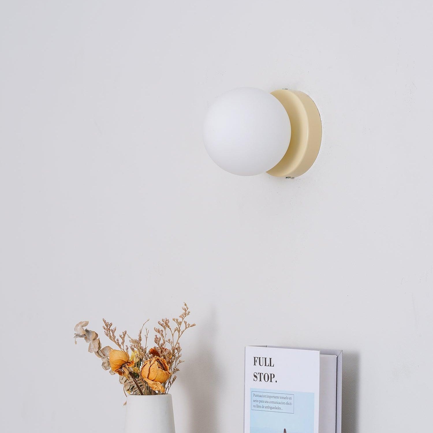 Nuvol Wandlamp — Metalen Wandspot met Glazen Bol ø12cm — Compacte Wandverlichting in 5 Kleuren | Sansoti