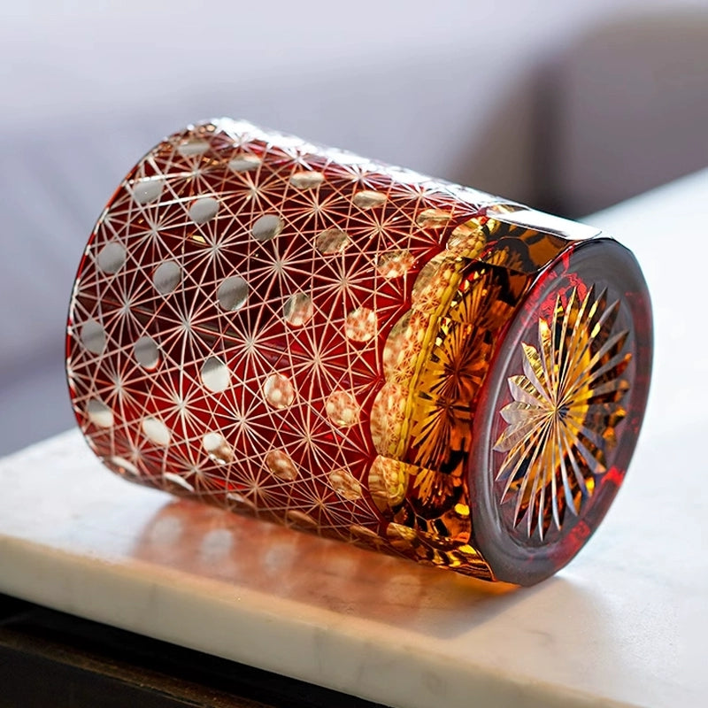 Handgeslepen Whiskeyglazen met Ster en Chrysant Patroon – Blauw Amber & Rood Amber – Inclusief Houten Doos | Sansoti