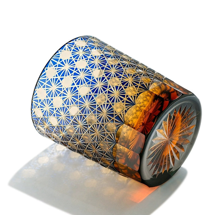 Handgeslepen Whiskeyglazen met Ster en Chrysant Patroon – Blauw Amber & Rood Amber – Inclusief Houten Doos | Sansoti