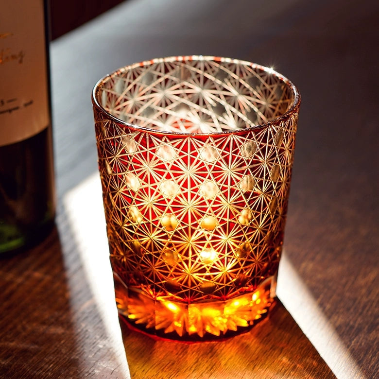 Handgeslepen Whiskeyglazen met Ster en Chrysant Patroon – Blauw Amber & Rood Amber – Inclusief Houten Doos | Sansoti