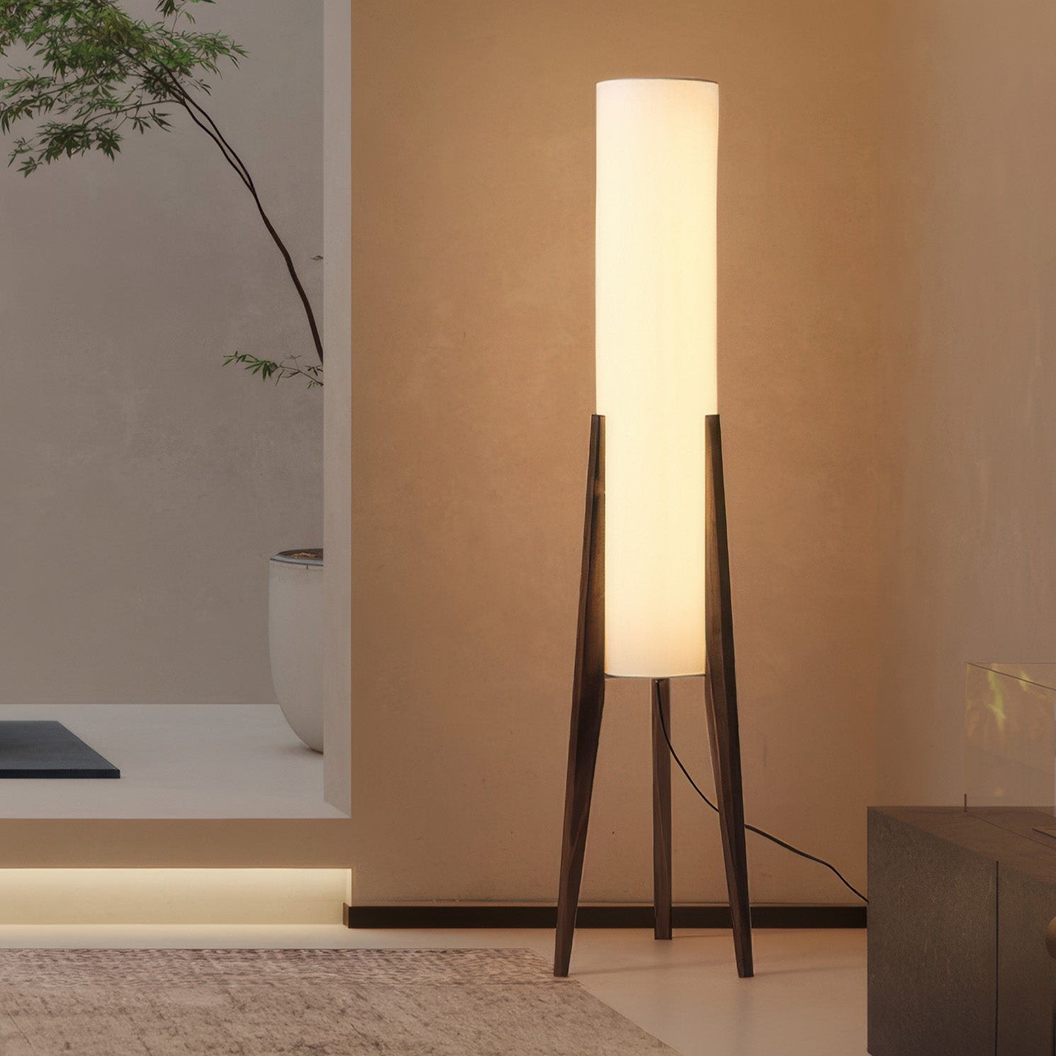Scandinavische vloerlamp van walnoothout met stoffen kap en warm licht voor stijlvolle interieurs | Sansoti