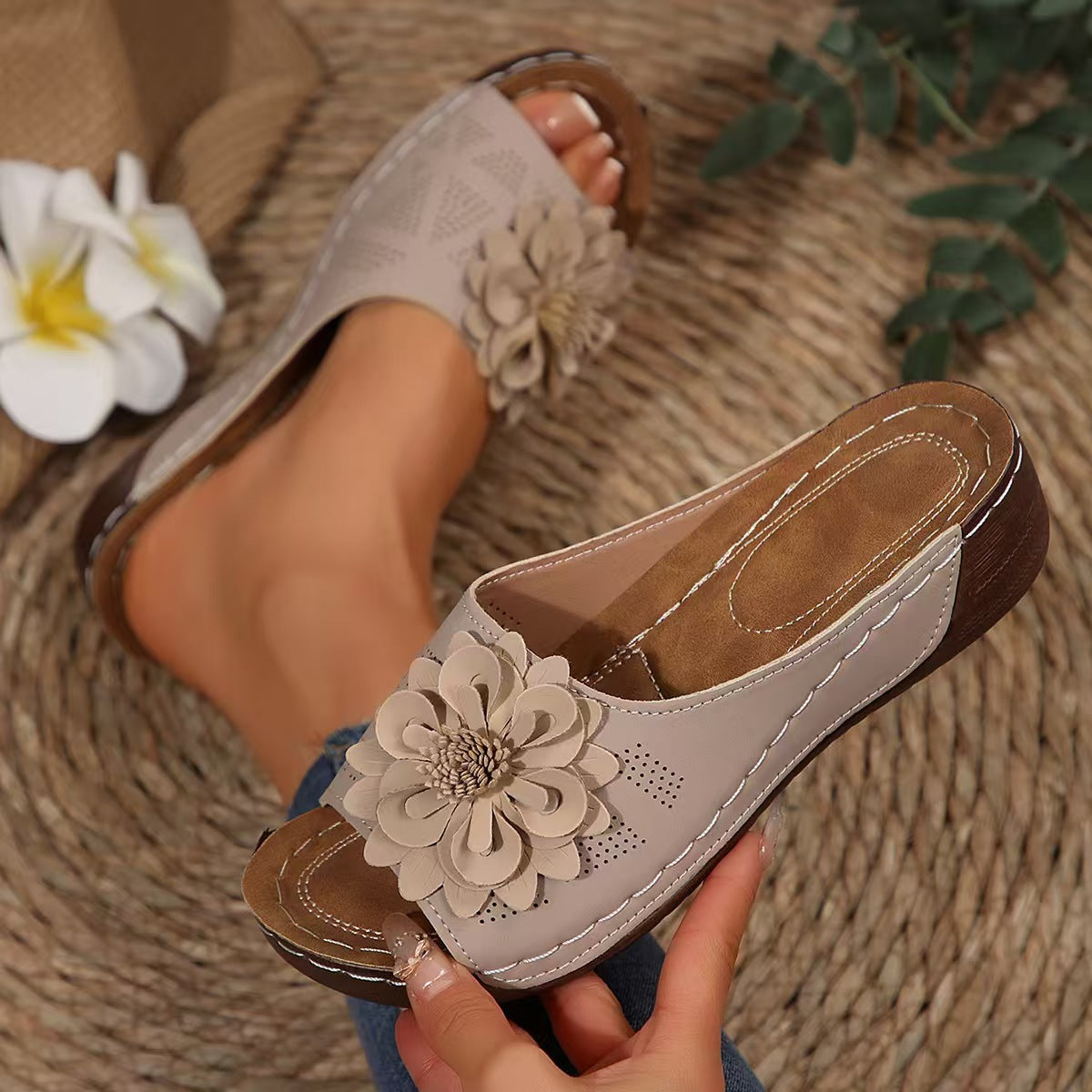 Comfortabele Damesloafers met Zachte Voetbed Zwart Wit Rood Geel Goud Beige Navy Bruin Zilver Instapper Platte Schoenen Dames Werkschoenen Casual Wandelschoenen | Sansoti