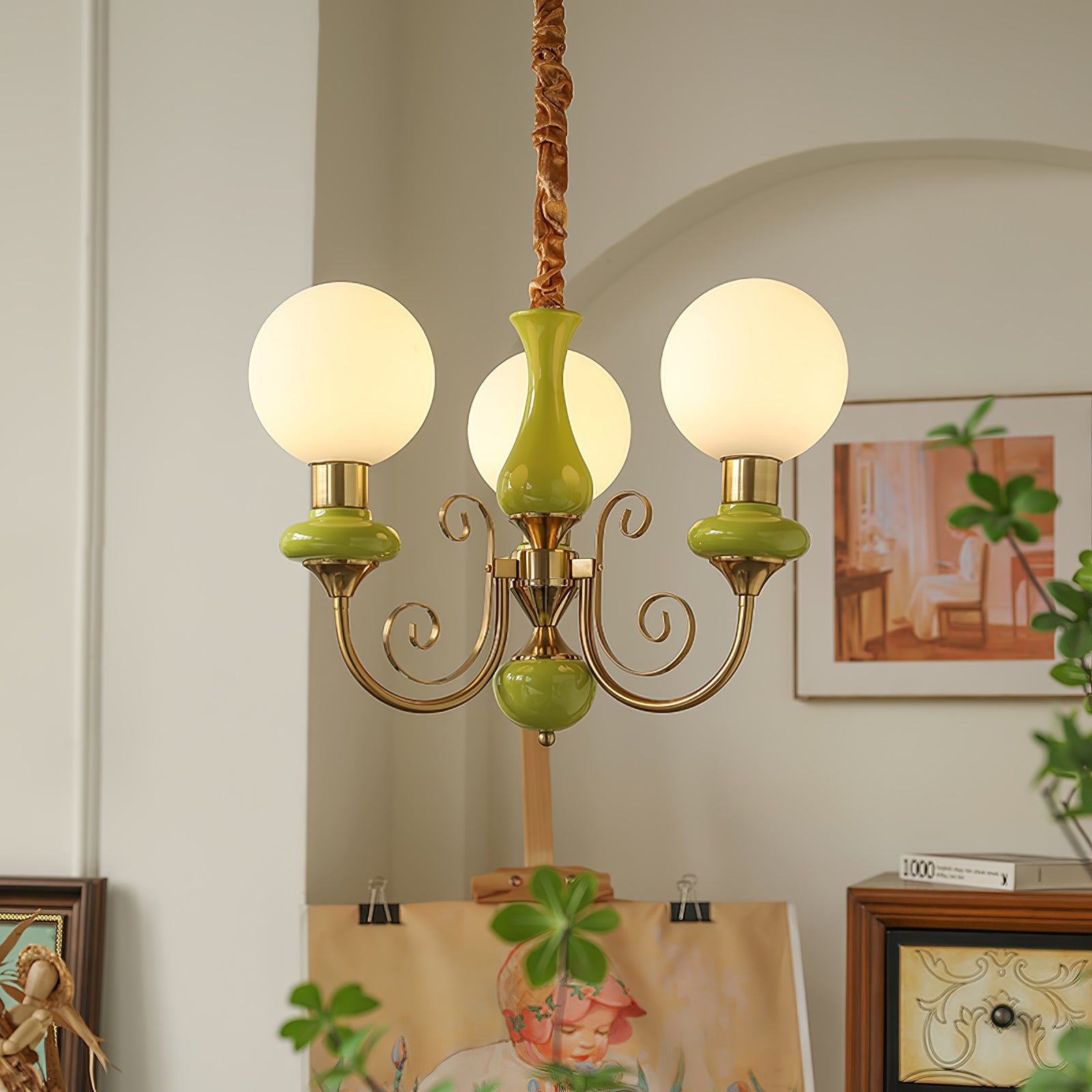 Kroonluchter met Groene Glazen Kappen en Gouden of Zwarte Afwerking – Luxe Hanglamp in 3, 5 of 8 Lichtpunten | Sansoti