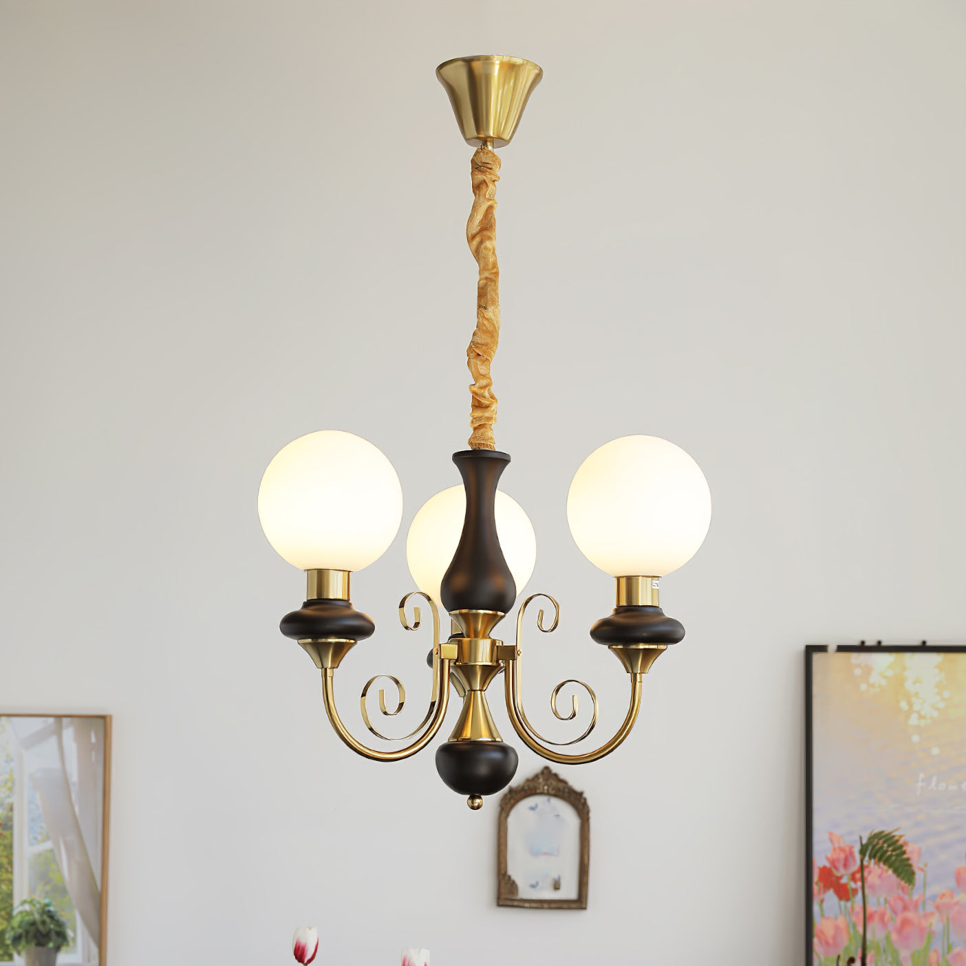 Kroonluchter met Groene Glazen Kappen en Gouden of Zwarte Afwerking – Luxe Hanglamp in 3, 5 of 8 Lichtpunten | Sansoti