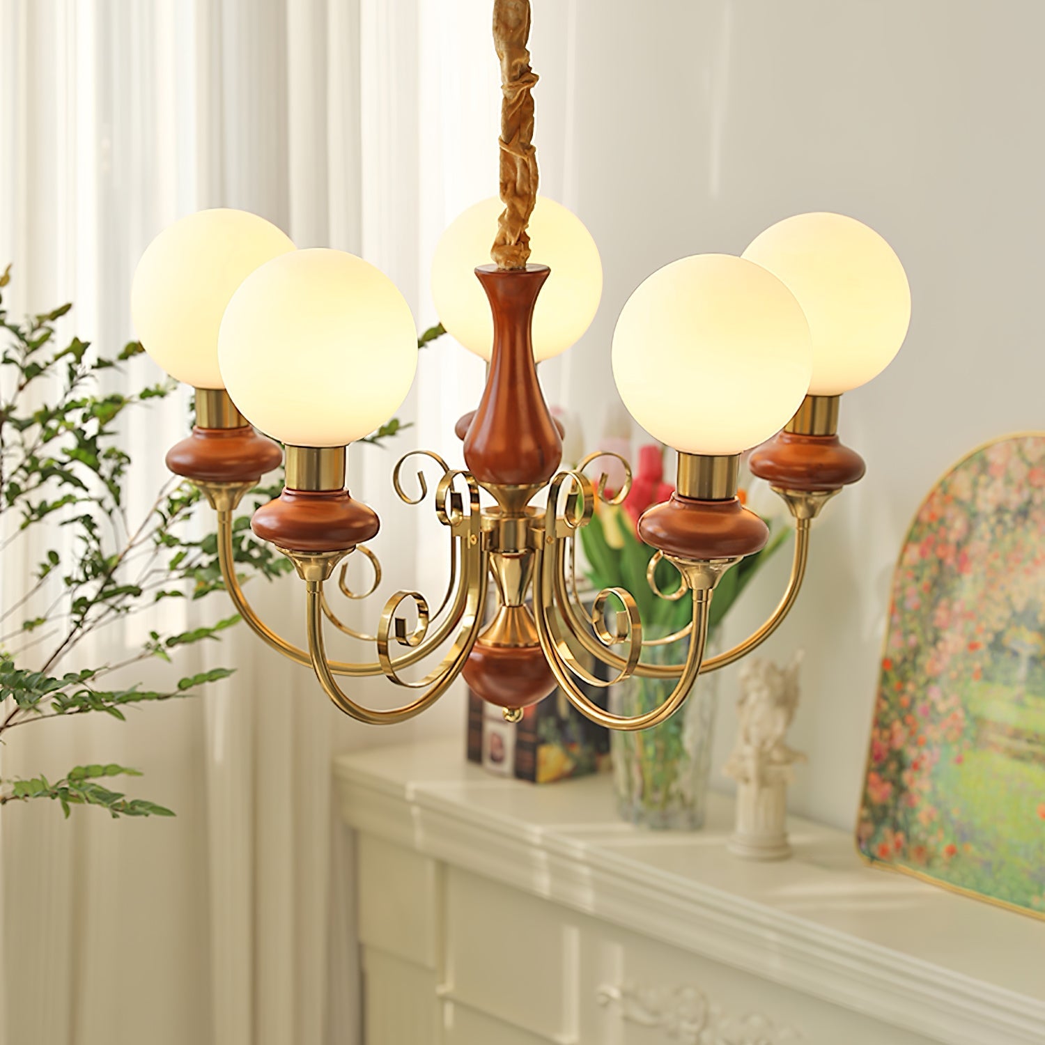 Kroonluchter met Groene Glazen Kappen en Gouden of Zwarte Afwerking – Luxe Hanglamp in 3, 5 of 8 Lichtpunten | Sansoti