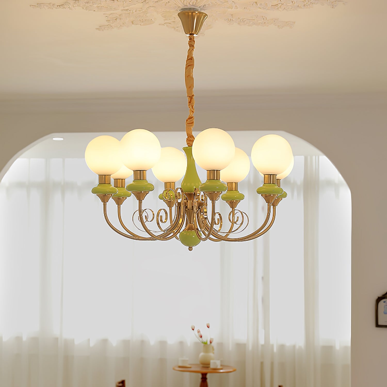 Kroonluchter met Groene Glazen Kappen en Gouden of Zwarte Afwerking – Luxe Hanglamp in 3, 5 of 8 Lichtpunten | Sansoti