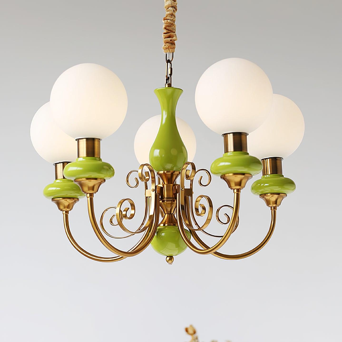 Kroonluchter met Groene Glazen Kappen en Gouden of Zwarte Afwerking – Luxe Hanglamp in 3, 5 of 8 Lichtpunten | Sansoti