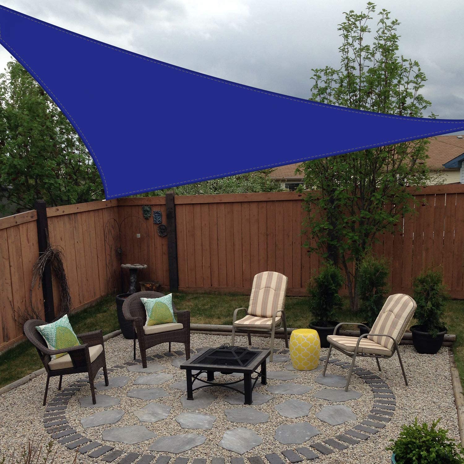 Triangular Waterproof Shade Cloth for Terrace and Garden – UV Protection and Privacy – Versatile Sun Sail | Sansoti