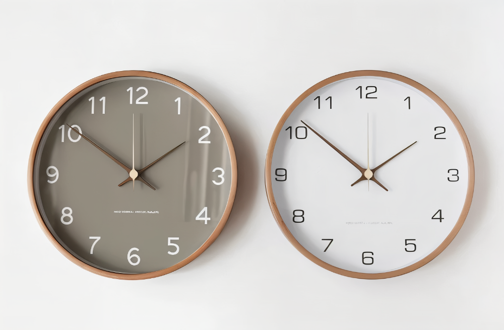 Ronde Wandklok Hout 25cm Grijs Wit Stil Uurwerk Slaapkamer Woonkamer Keuken Kwarts Houten Klok Scandinavisch | Sansoti