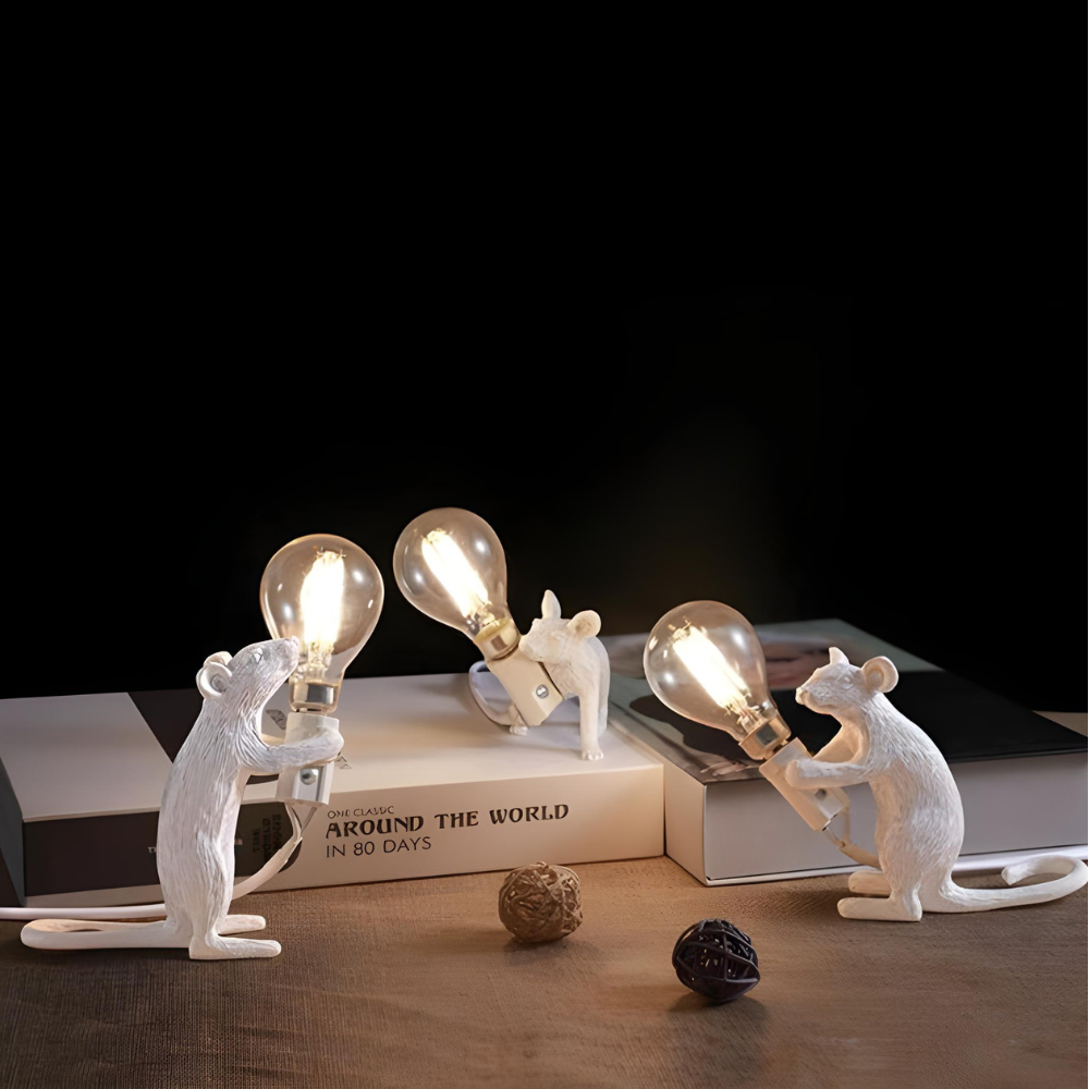 Design Maus Tischleuchte | Dekorative Tischlampe aus Harz mit Leuchtmittel – Gold oder Weiß