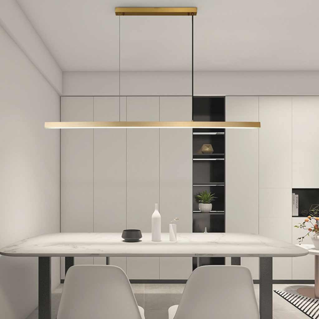 Lineare dimmbare LED-Pendelleuchte aus Messing, Schwarz / Gold