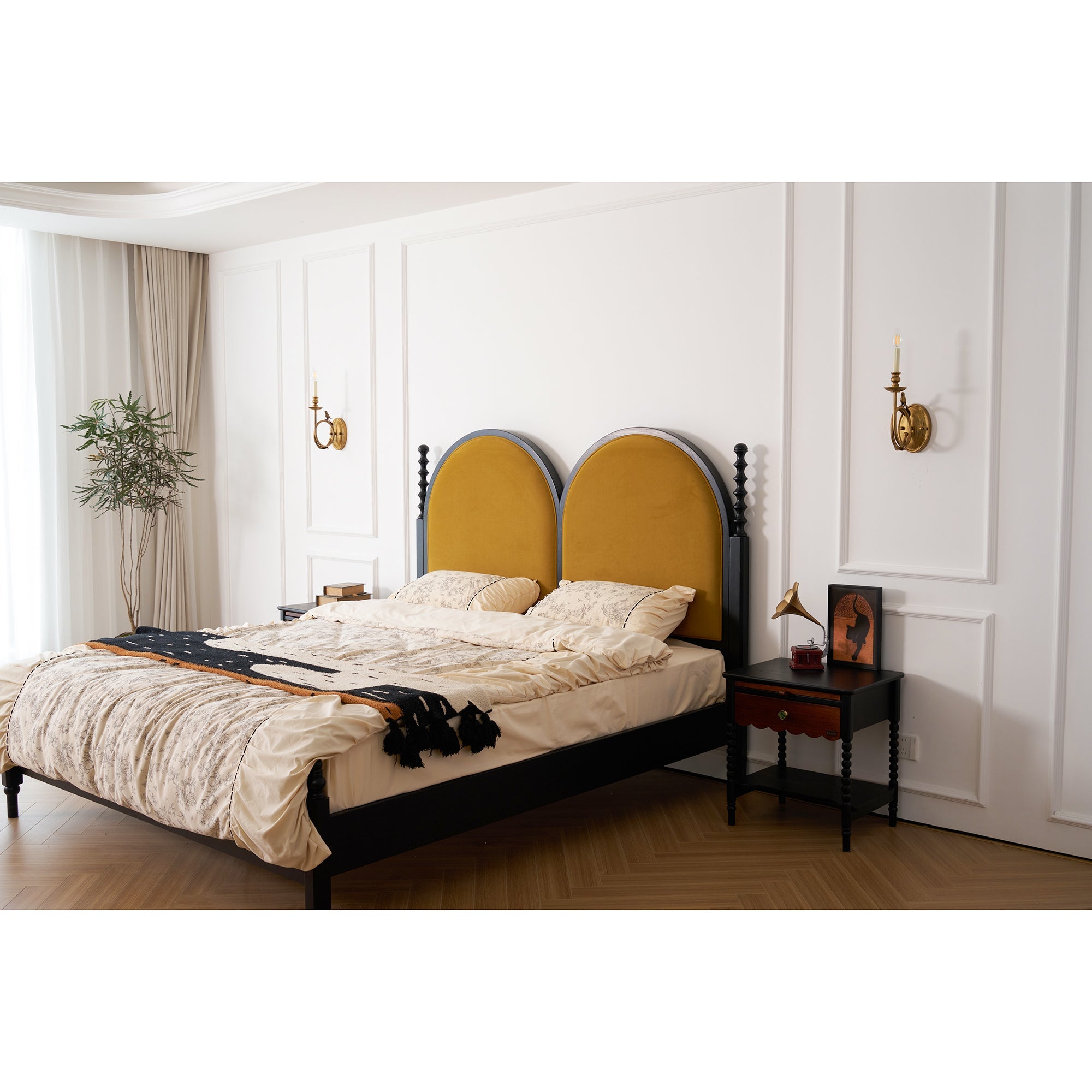 Vintage Wandleuchte mit Vogel auf Ast aus antikem Messing – Klassische Design-Wandleuchte mit E14-Fassung für Schlafzimmer, Flur und Wohnzimmer | Restfield