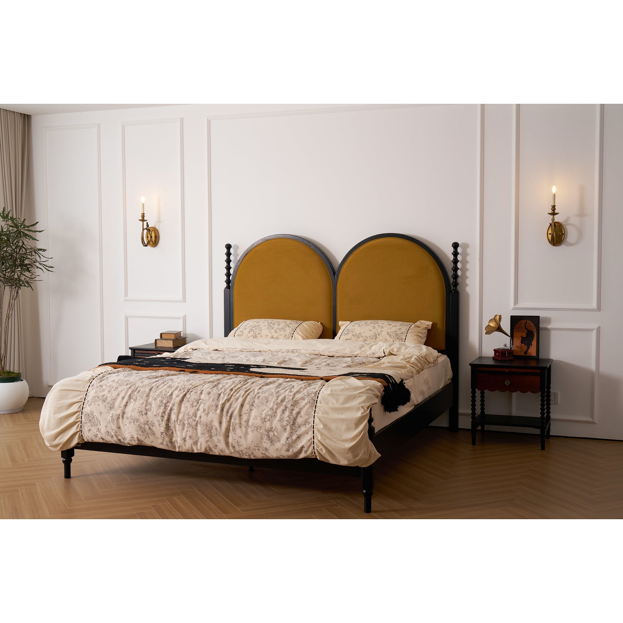 Vintage Wandleuchte mit Vogel auf Ast aus antikem Messing – Klassische Design-Wandleuchte mit E14-Fassung für Schlafzimmer, Flur und Wohnzimmer | Restfield