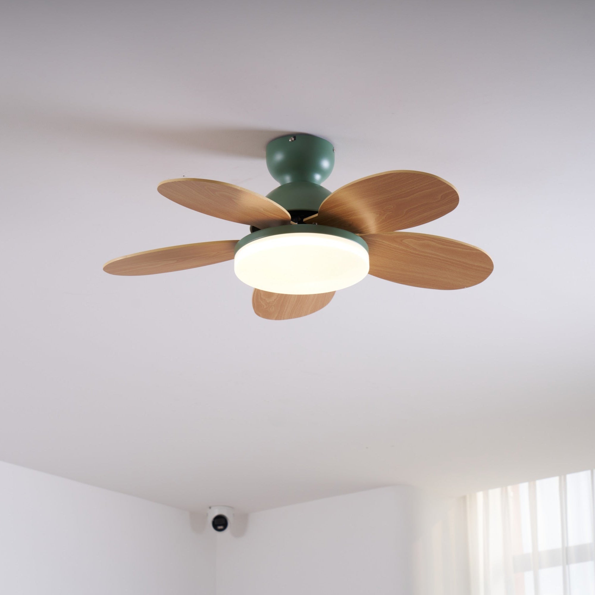 Liora Ceiling Fan with Lighting and Colored Glass Leaves for Children's Room – Modern Ceiling Fan with LED and Remote Control – Adjustable Speed Ceiling Fan with Light in Multiple Color Variants | Sansoti