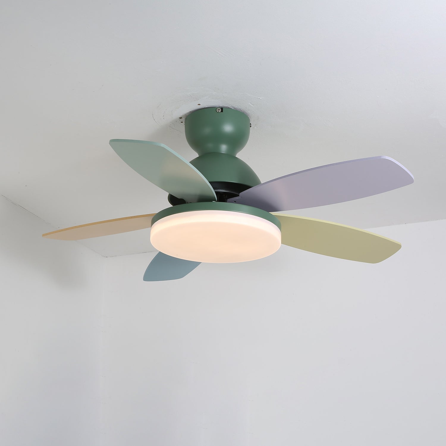 Liora Ceiling Fan with Lighting and Colored Glass Leaves for Children's Room – Modern Ceiling Fan with LED and Remote Control – Adjustable Speed Ceiling Fan with Light in Multiple Color Variants | Sansoti