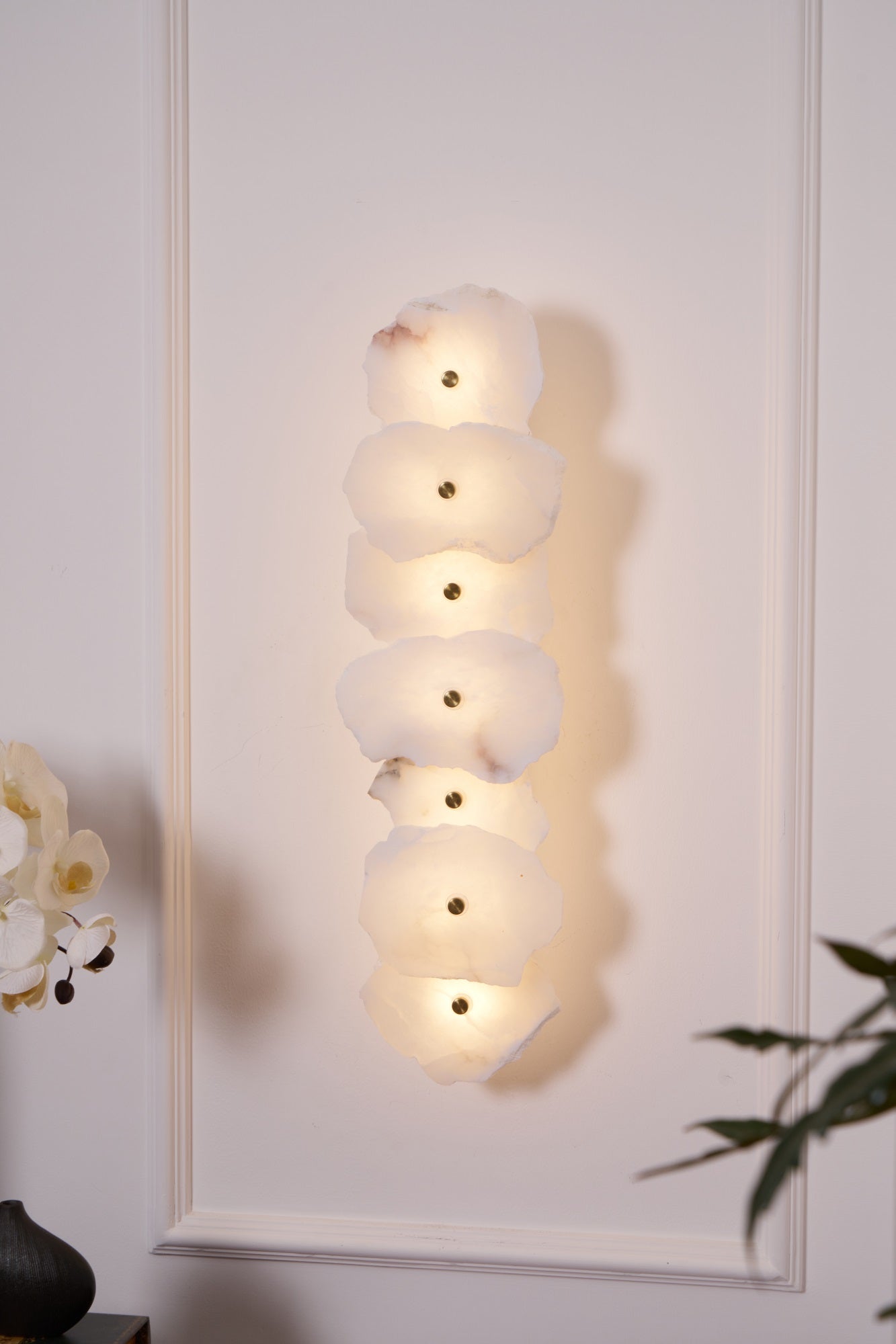 Alabasten Wandlamp — Echte Natuursteen met Gouden Armatuur — 1/3/5/7/9 Lichtpunten | Sansoti
