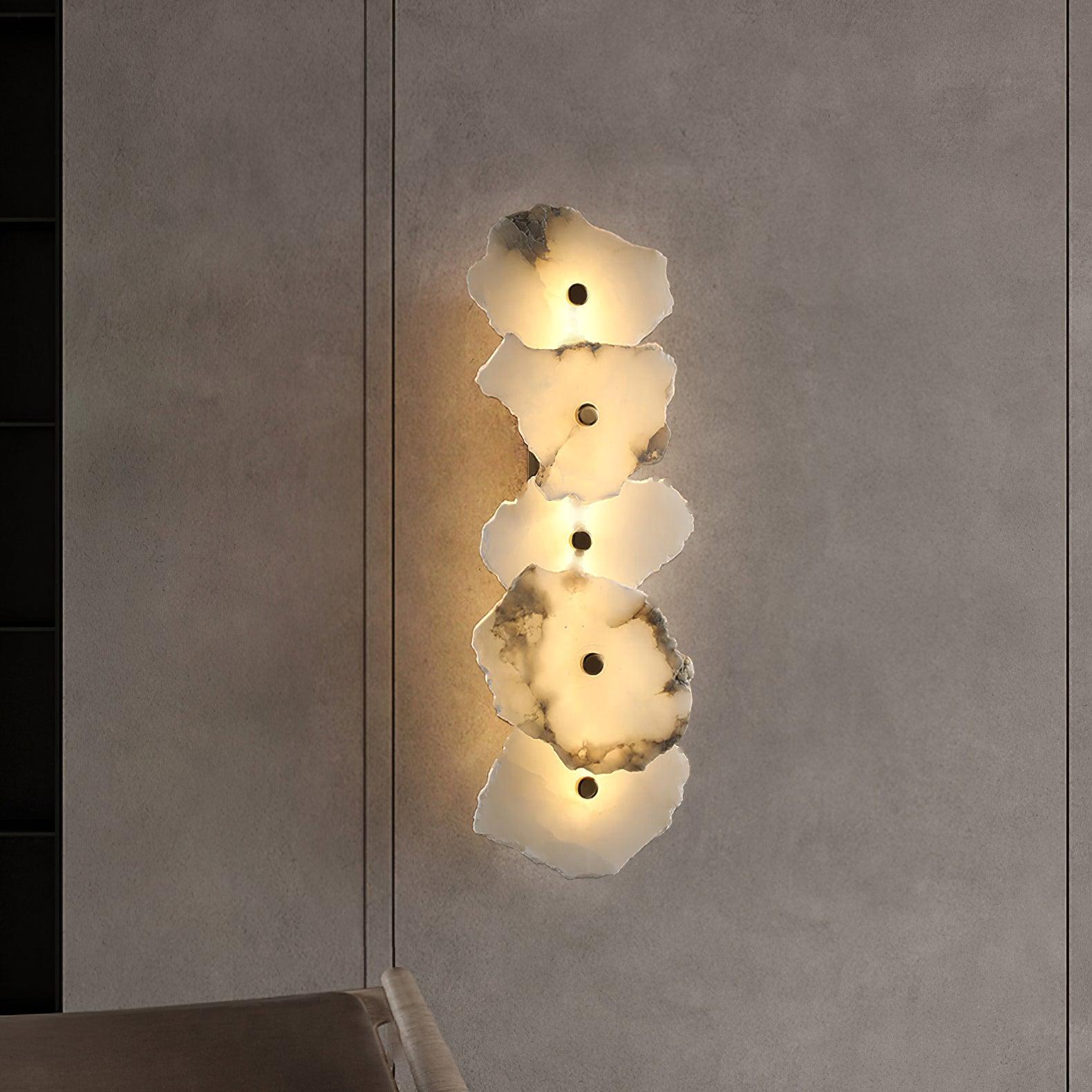 Alabasten Wandlamp — Echte Natuursteen met Gouden Armatuur — 1/3/5/7/9 Lichtpunten | Sansoti