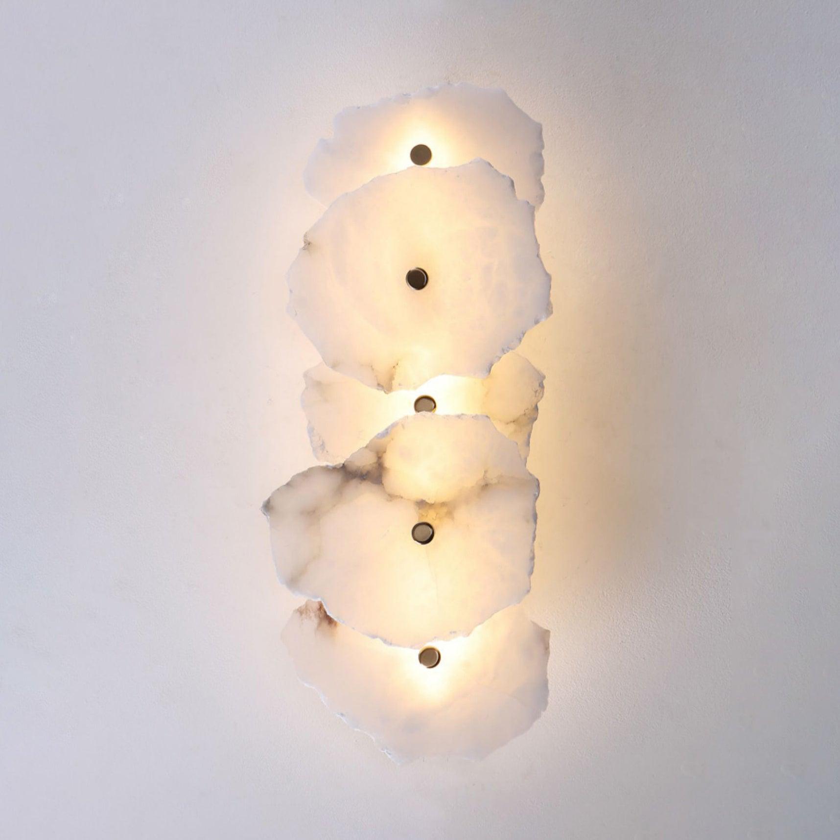 Alabasten Wandlamp — Echte Natuursteen met Gouden Armatuur — 1/3/5/7/9 Lichtpunten | Sansoti