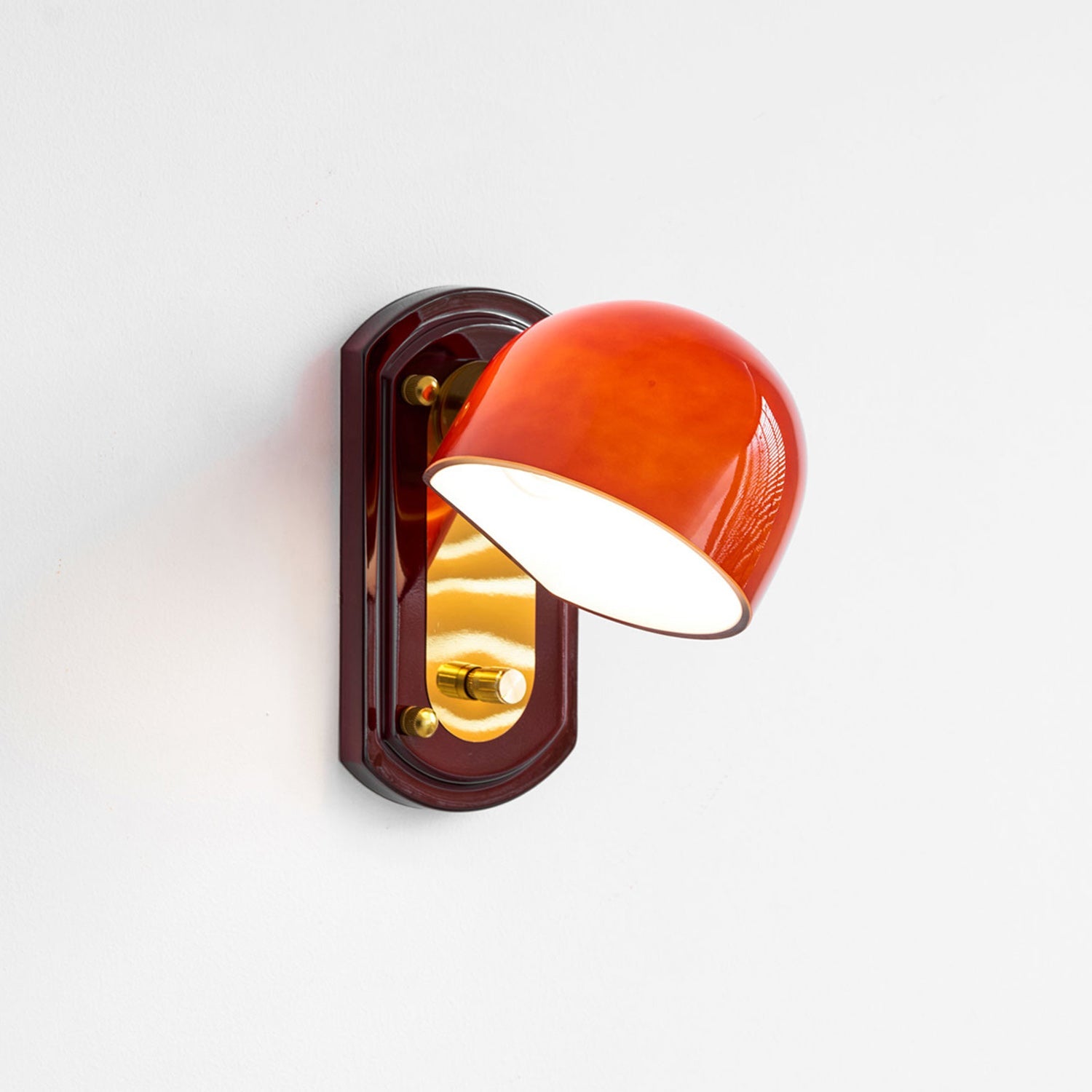 Vintage Wandlamp met Rode Glazen Kap — Sfeervolle Retro Verlichting voor Woonkamer & Eetkamer | Sansoti