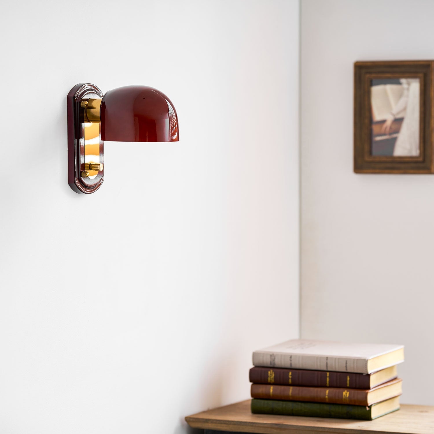 Vintage Wandlamp met Rode Glazen Kap — Sfeervolle Retro Verlichting voor Woonkamer & Eetkamer | Sansoti