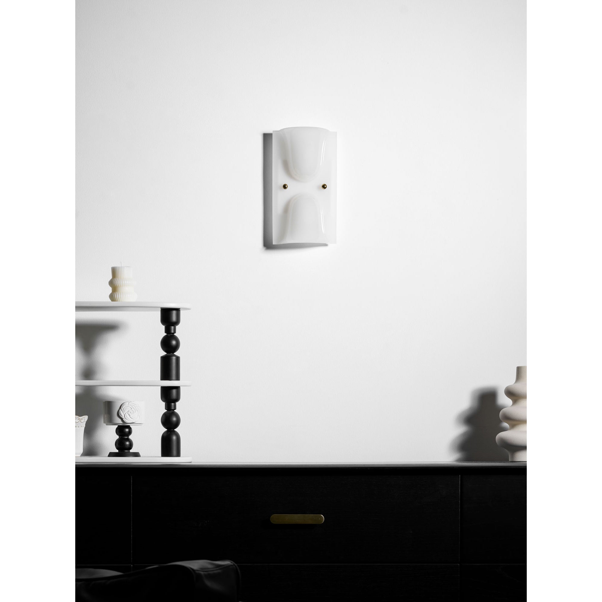 Mollo Wandlamp — Organische Hars & IJzer Wandverlichting | Sansoti