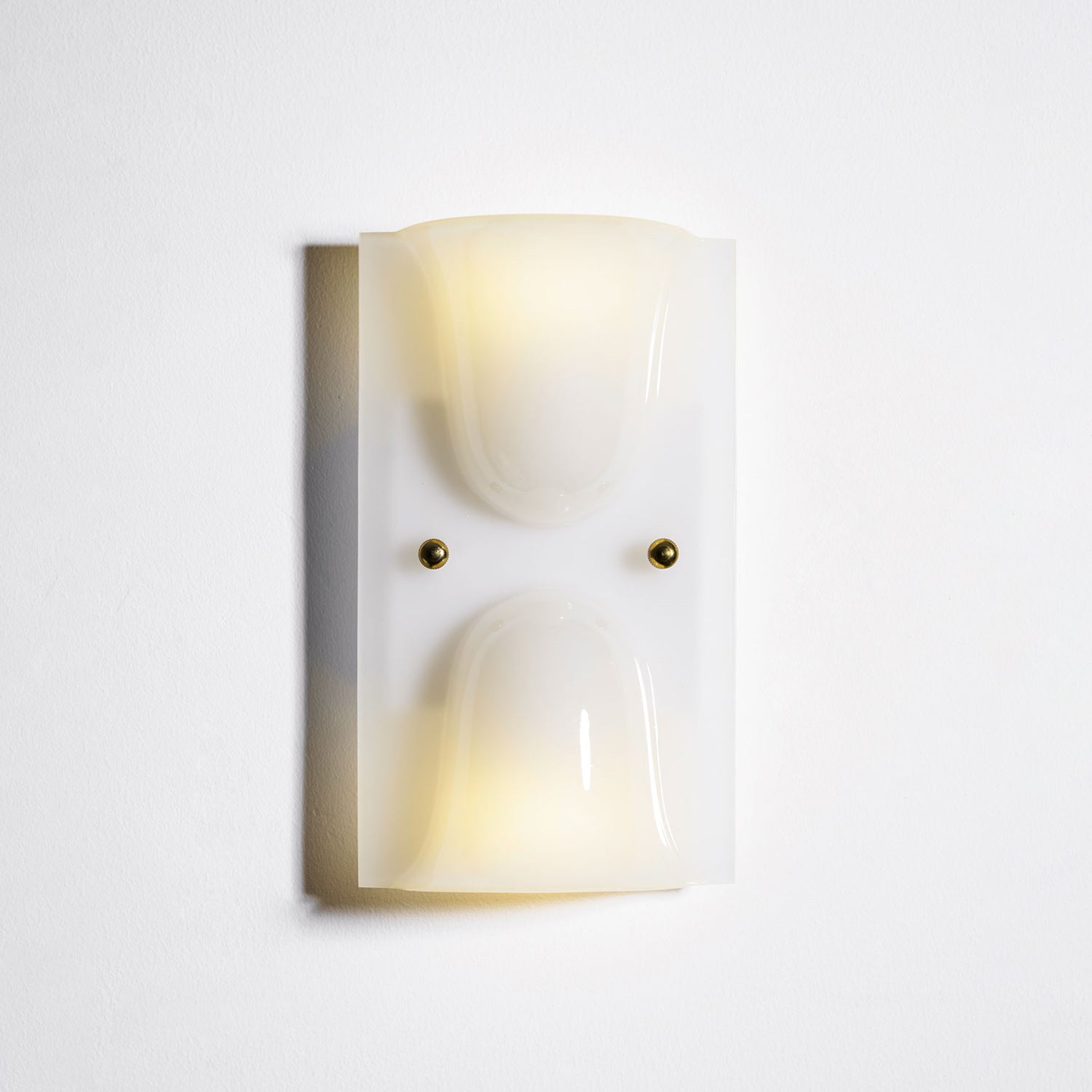 Mollo Wandlamp — Organische Hars & IJzer Wandverlichting | Sansoti