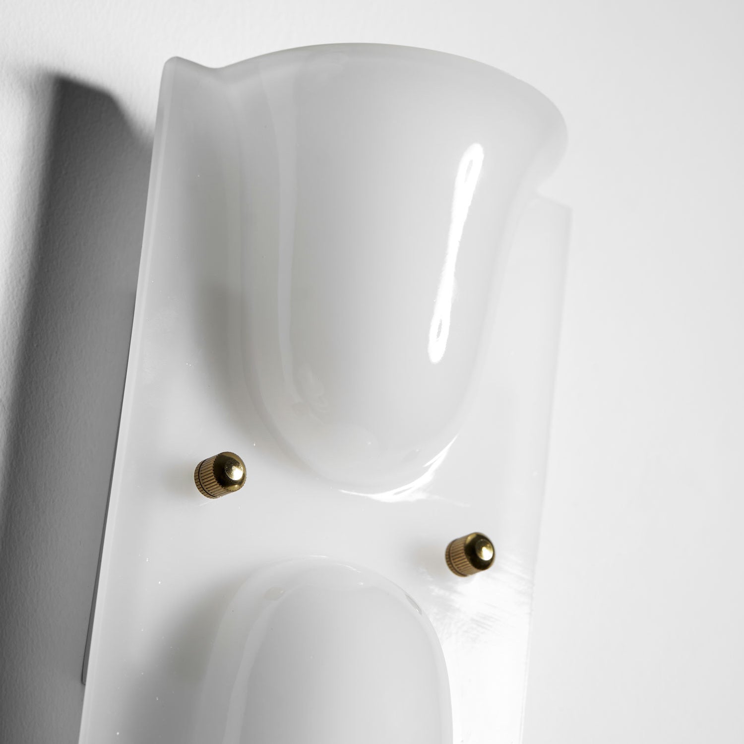 Mollo Wandlamp — Organische Hars & IJzer Wandverlichting | Sansoti