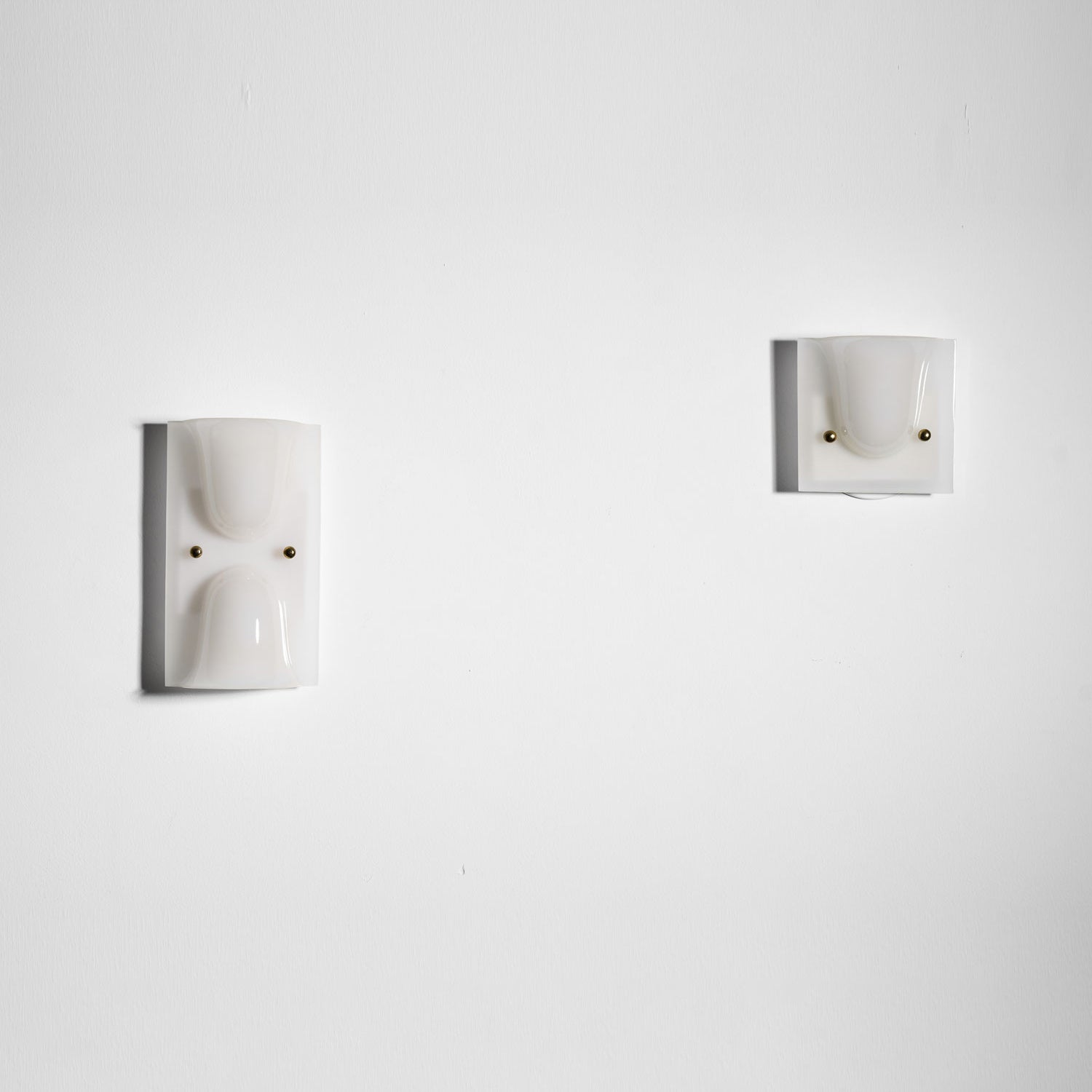 Mollo Wandlamp — Organische Hars & IJzer Wandverlichting | Sansoti