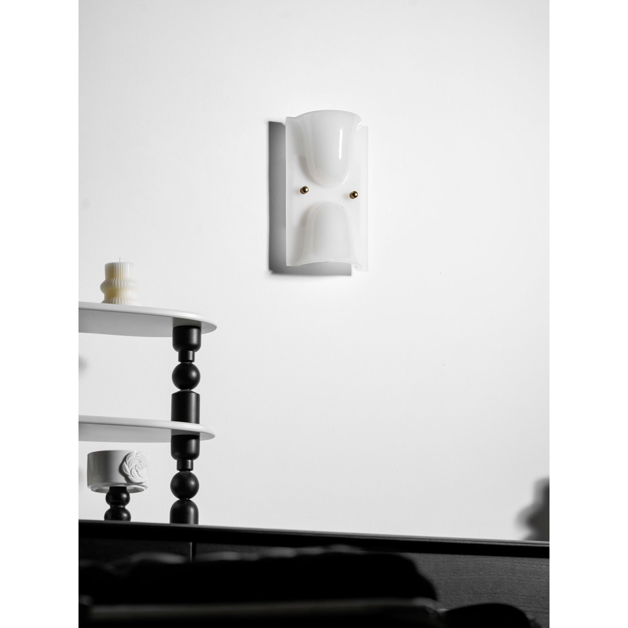 Mollo Wandlamp — Organische Hars & IJzer Wandverlichting | Sansoti