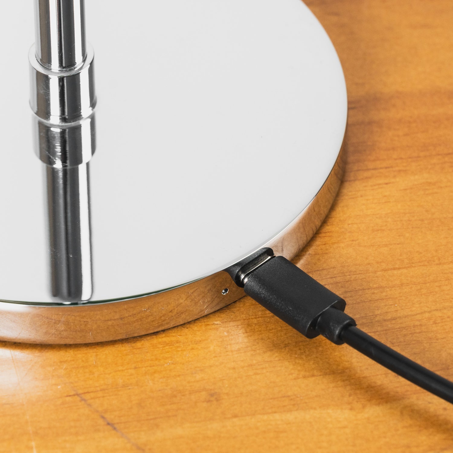 Draagbare Tafellamp met Geïntegreerde LED en USB-Oplaadbare Batterij – Dimbaar 330 Lumen 3000K Modern Design | Sansoti
