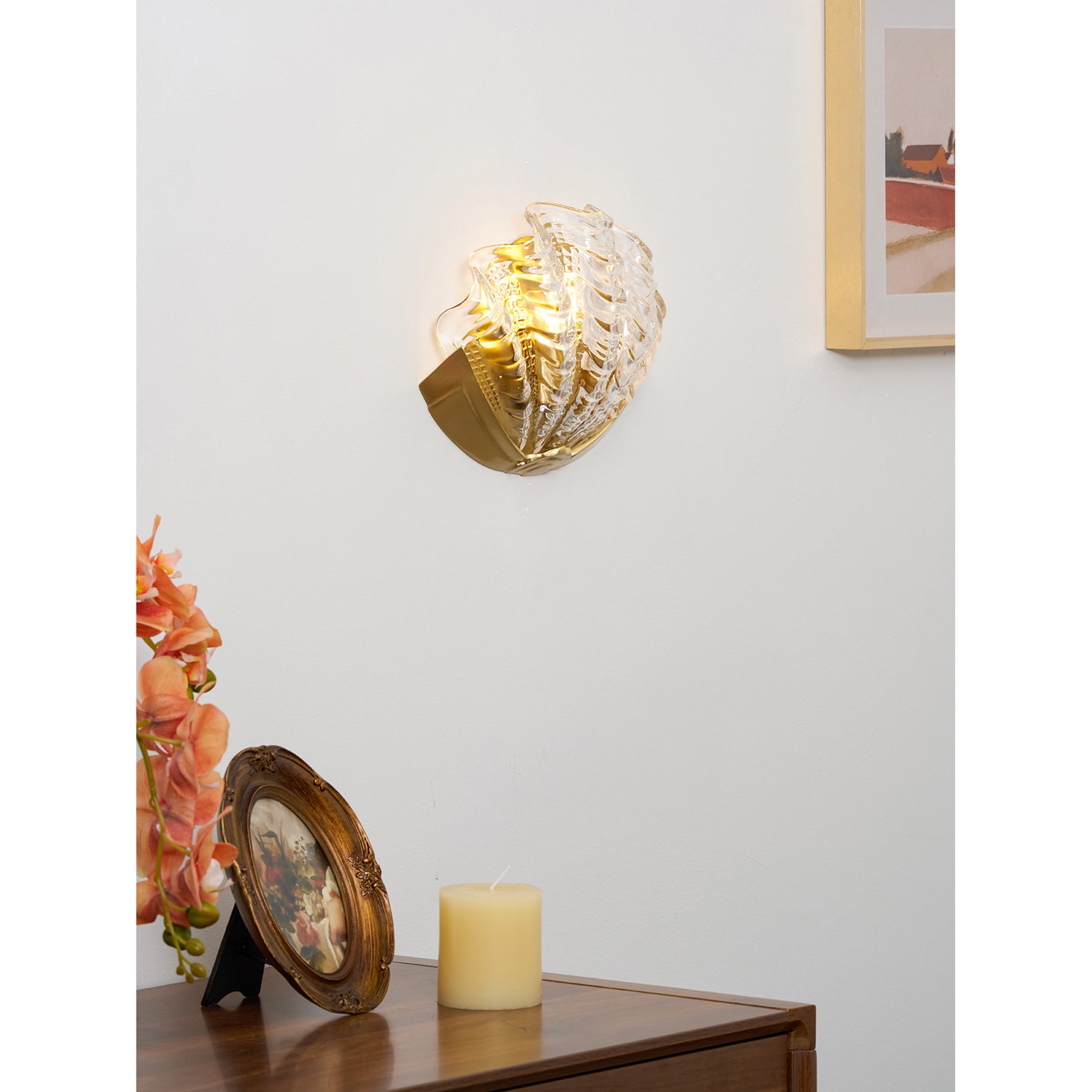 Glazen Wandlamp Schelp Design Messing & Glas Luxe Afwerking voor Gang en Slaapkamer | Sansoti