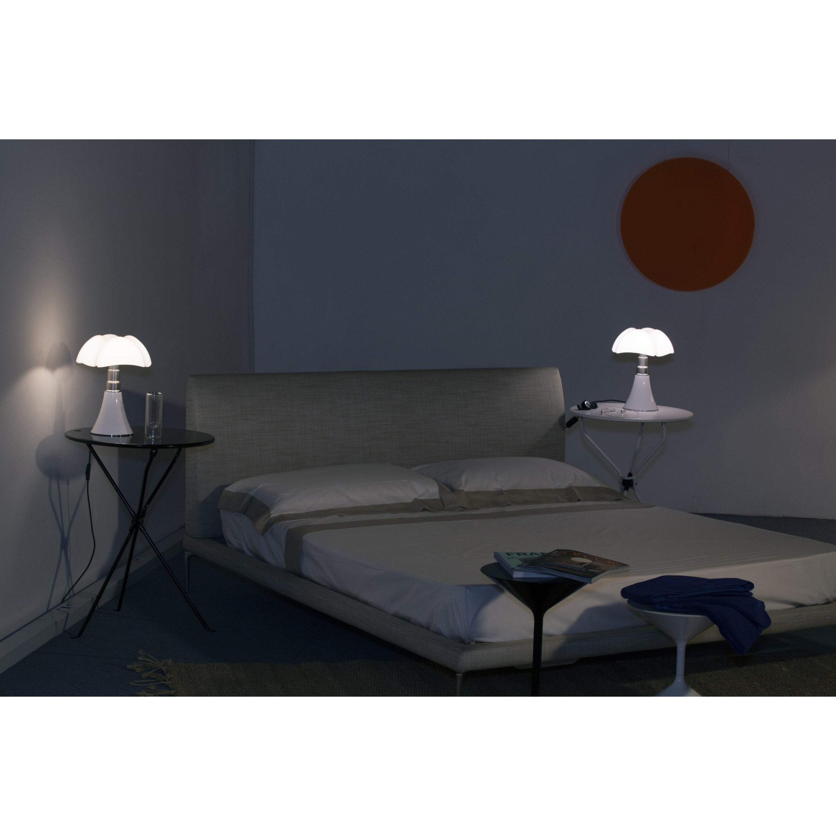 Moderne Design Tafellamp met In Hoogte Verstelbare Kap – Zwart Wit Geel Goud Chroom | Sansoti