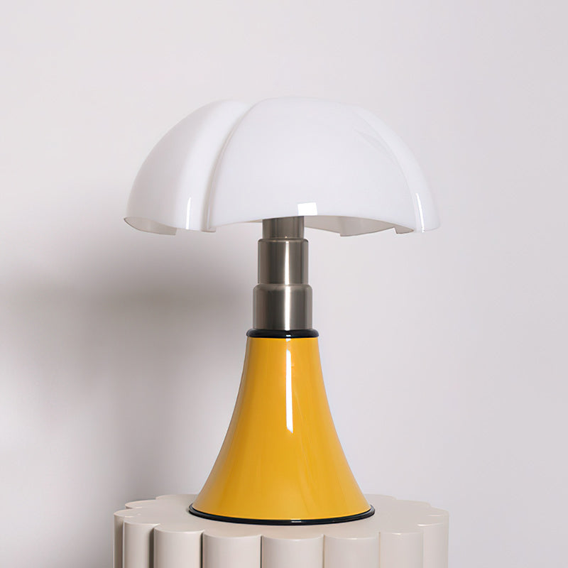 Moderne Design Tafellamp met In Hoogte Verstelbare Kap – Zwart Wit Geel Goud Chroom | Sansoti