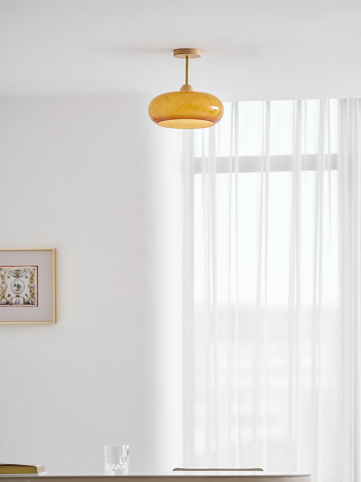 Vintage Bauhaus Plafondlamp met Glazen Schijf – Natuurlijk Houten Frame in Oranje of Wit – Ø28cm Verlichting voor Mid-Century Modern Interieur | Sansoti
