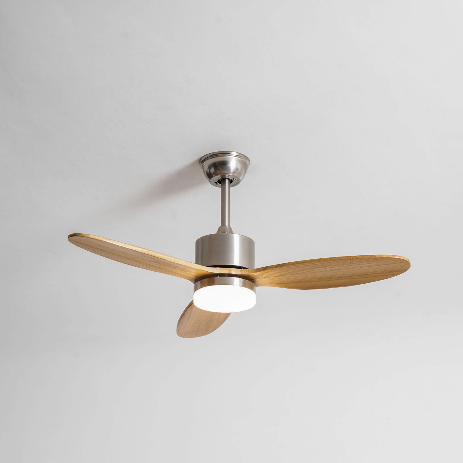 Plafondventilator met LED-Verlichting en Stille Motor – Dimbaar met Afstandsbediening voor Optimaal Comfort | Sansoti