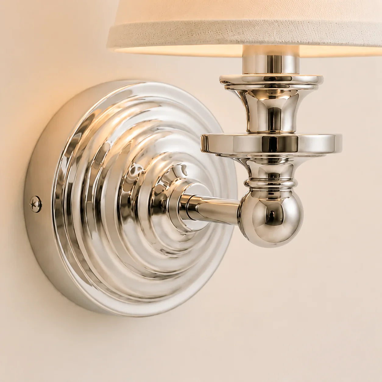 Vintage Wandlamp met Linnen Kap en Messing Armatuur – Retro Design voor Slaapkamer en Woonkamer | Sansoti