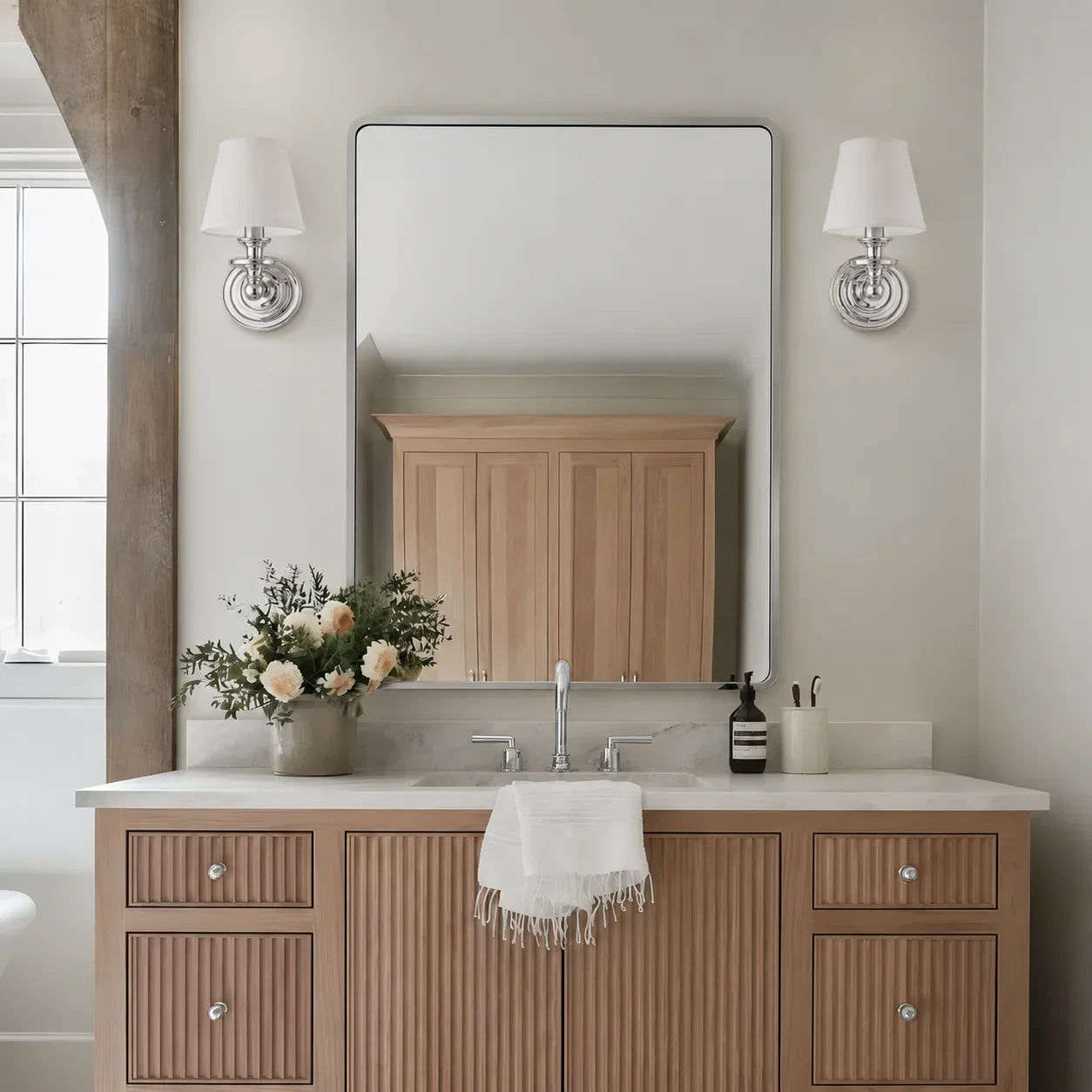 Vintage Wandlamp met Linnen Kap en Messing Armatuur – Retro Design voor Slaapkamer en Woonkamer | Sansoti