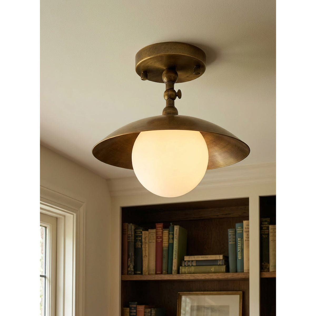 Deckenleuchte mit Glasschirm und Messingoberfläche, 25,5 cm, luxuriöse dekorative Beleuchtung für Flur, Korridor und Wohnzimmer | Sansoti