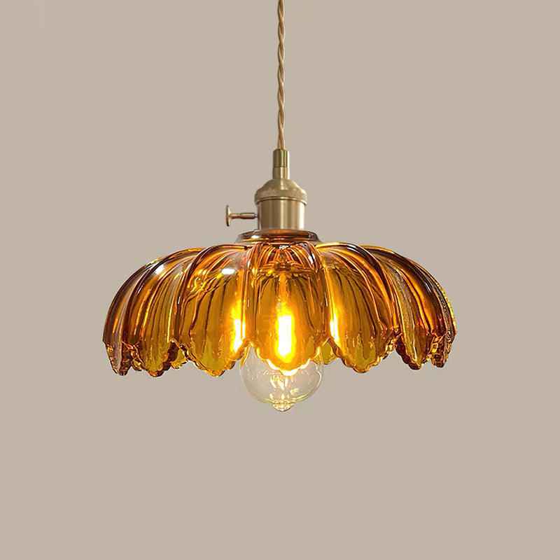 Retro Hanglamp met Bloembladkap en Messing Armatuur – Vintage Elegantie in Zes Glaskleuren – Enkele of Drievoudige Lichtpunten | Sansoti