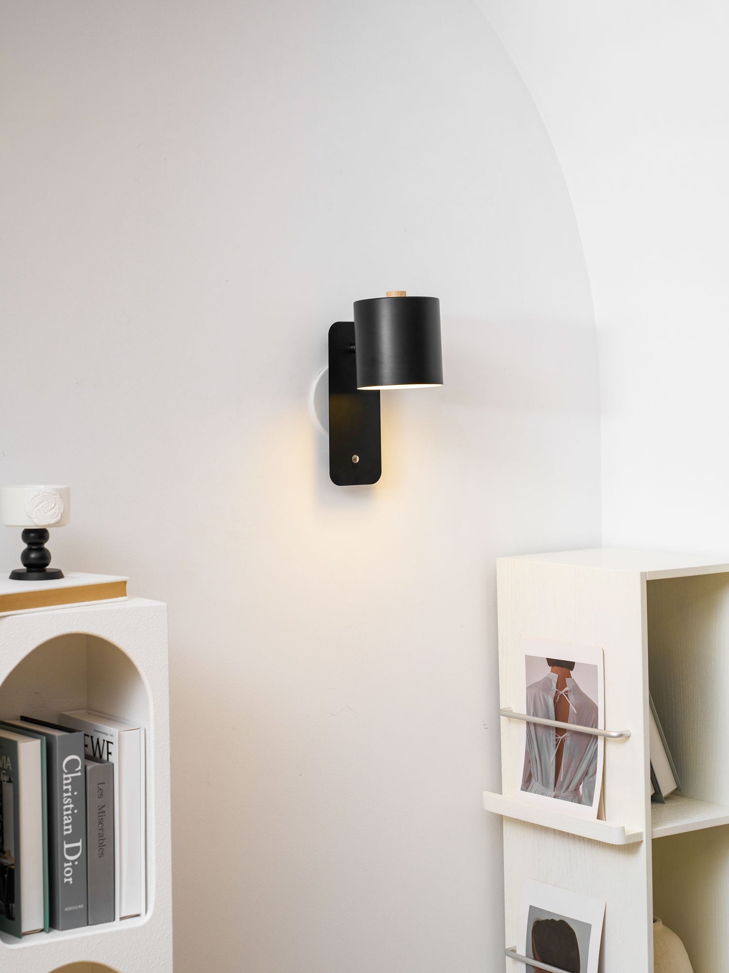 Draaibare Wandlamp Oplaadbaar USB-C 350° Rotatie Dimbaar Touch 4 Kleuren | Sansoti