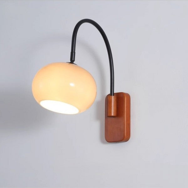 Applique murale en verre orientable avec spot sphérique réglable, éclairage LED E27 pour coin lecture et intérieur chaleureux | Sansoti